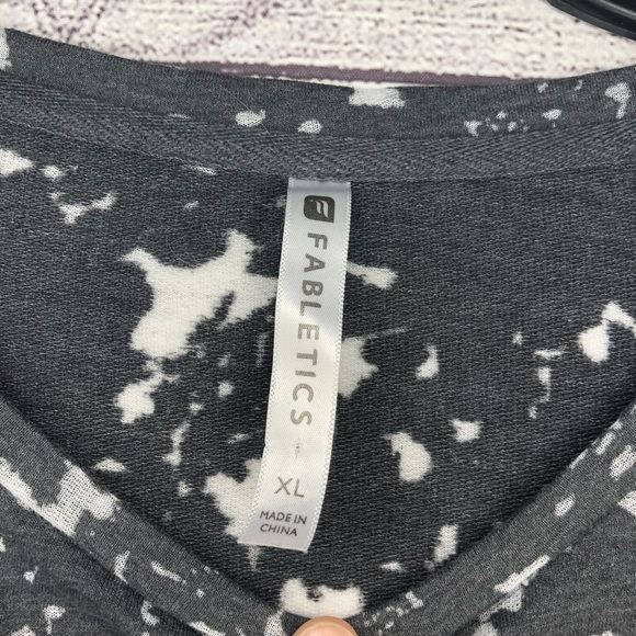 Fabletics Black & Gray Faux-Bleached Crew Neck Sweatshirt Sz XL - Picture 3 of 5